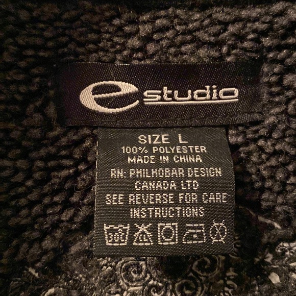 E studio black coat - Picture 2 of 5